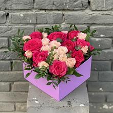 Цветочная композиция из Розы в коробке в Тюкалинске