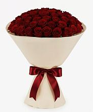 Букет 101 Бордовая роза Блэк Бакарра в Тюкалинске
