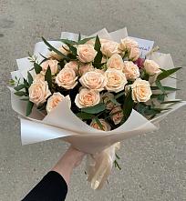Букет Кремовые розы Латте в Тюкалинске