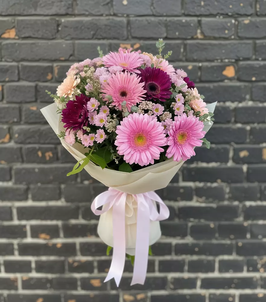 Букет цветов из: Герберы и Хризантемы в Тюкалинске