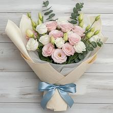 Букет цветов из:  Лизиантусы #REPLACE_PRED# Тюкалинске