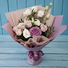 Букет цветов из:  Розы и Лизиантусы в Тюкалинске
