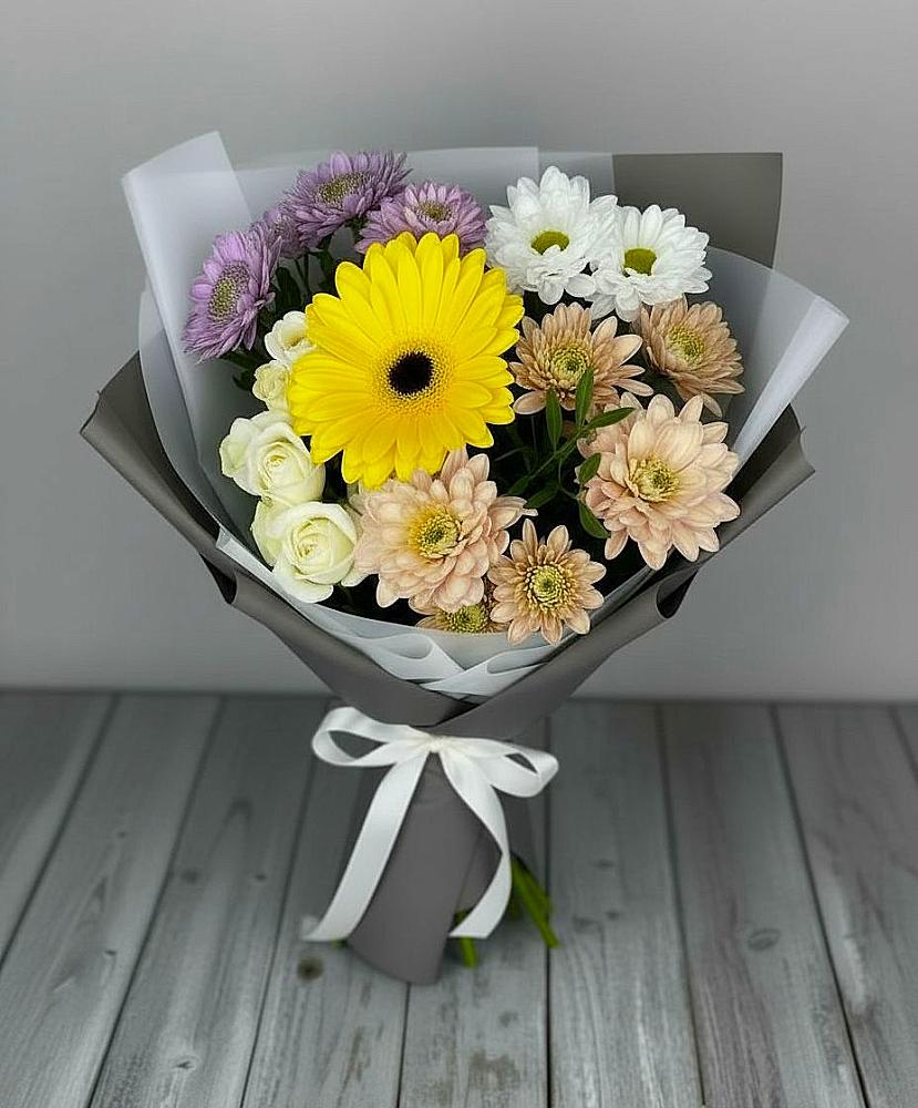 Букет цветов из: Розы, Герберы и Хризантемы в Тюкалинске