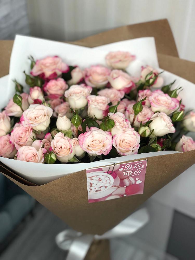 Букет цветов из: Розы в Тюкалинске