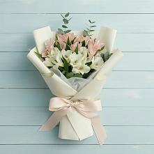 Букет цветов из:  Альстромерии в Тюкалинске