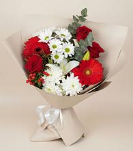 Букет цветов из:  Розы, Хризантемы, Герберы и Лилии в Тюкалинске