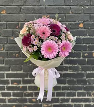 Букет цветов из:  Герберы и Хризантемы #REPLACE_PRED# Тюкалинске