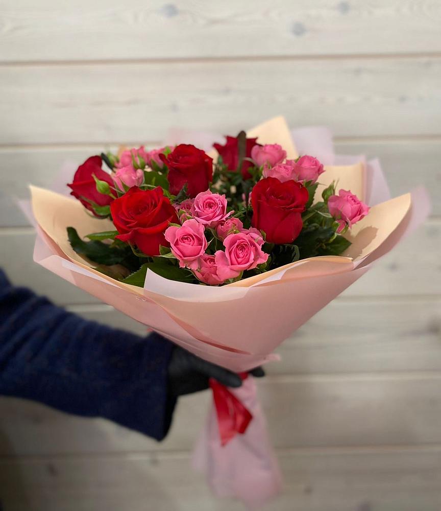 Букет цветов из: Розы в Тюкалинске