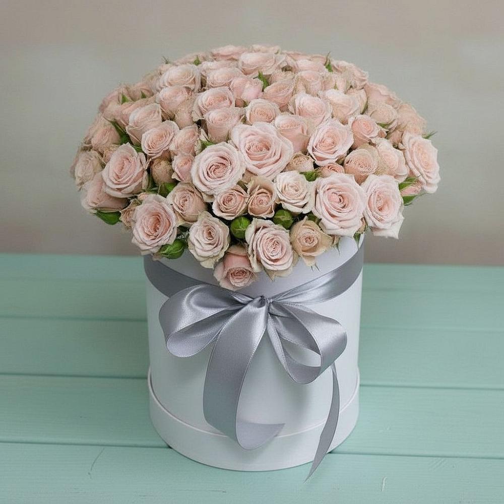 Цветочная композиция из Розы в шляпной коробке в Тюкалинске